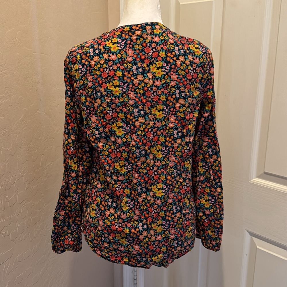 Floral blouse - Picture 4 of 6